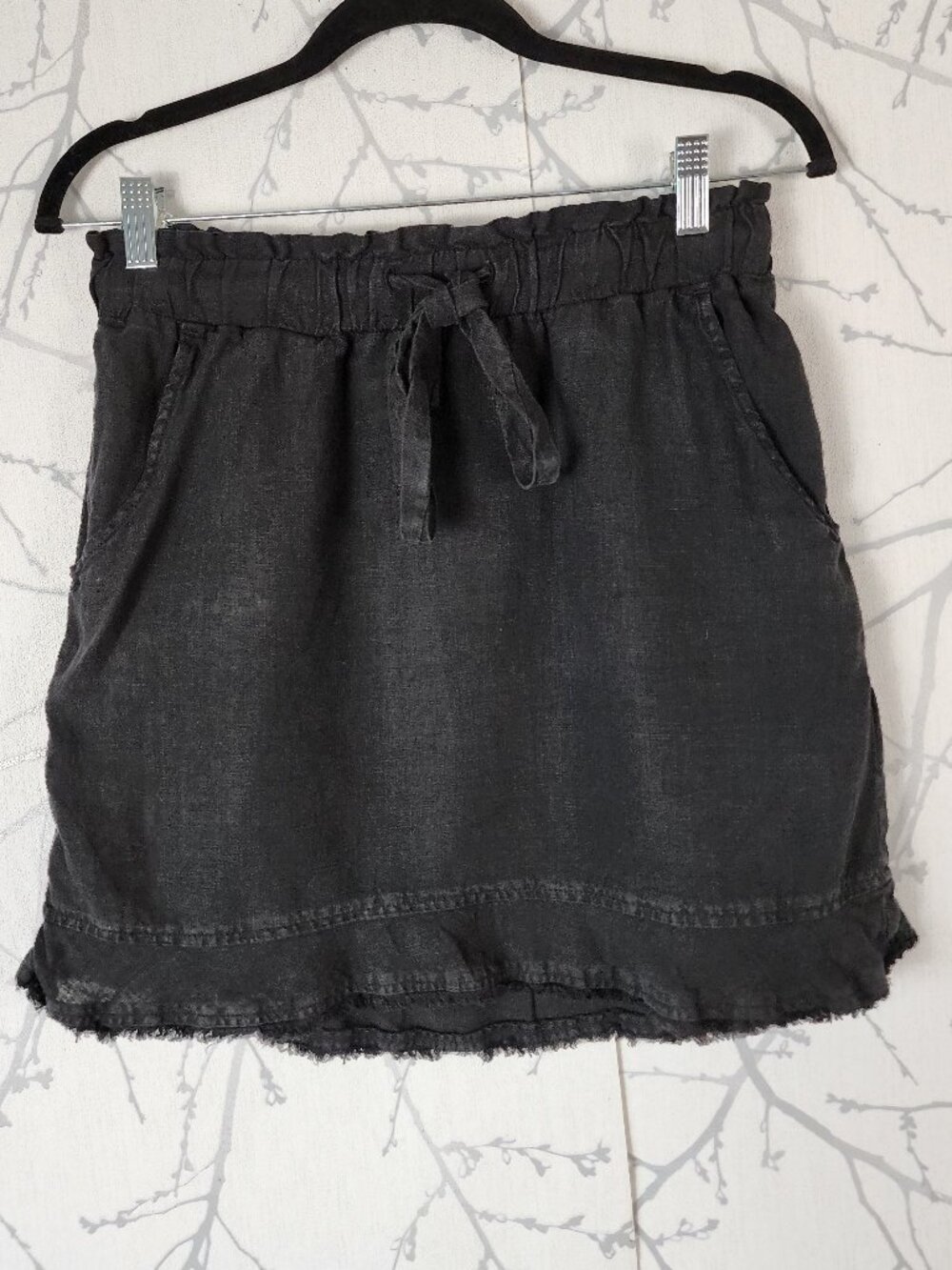 Bella Dahl Black 100% Linen Raw Hem Drawstring Mini Skirt